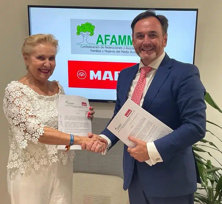 Mapfre colaborará con la asociación de mujeres rurales AFAMMER para brindarle asesoramiento financiero