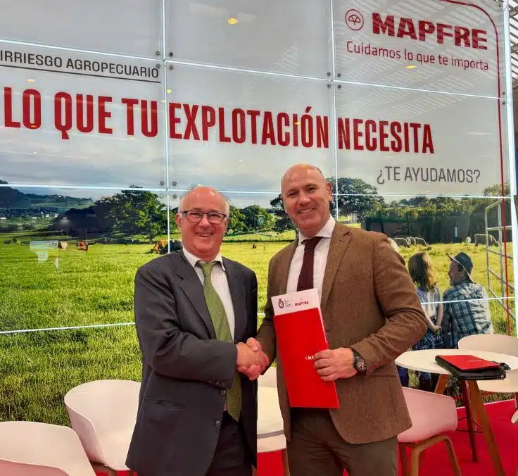 Mapfre y la Real Federación Española De Asociaciones De Ganado Selecto firman un acuerdo de colaboración