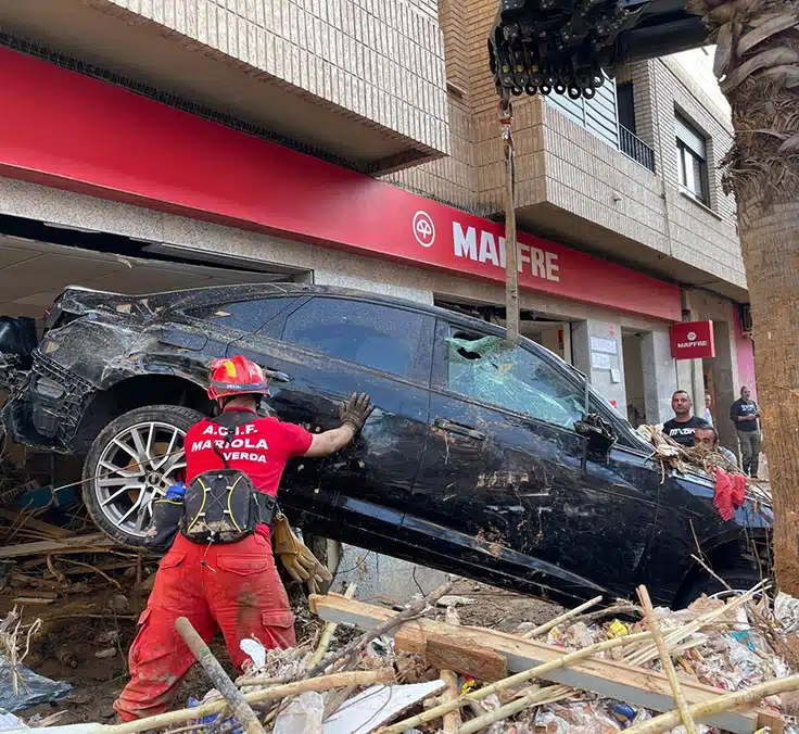 Mapfre mantiene activo su dispositivo de atención a los afectados por la DANA y ha recibido alrededor de 37.500 comunicaciones de siniestros de sus clientes en la zona