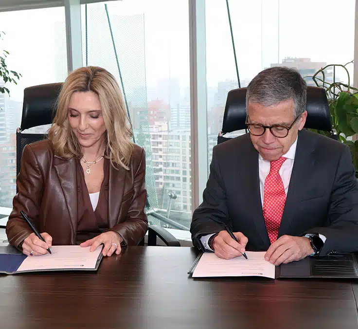 Mapfre y Banco Internacional sellan una alianza estratégica para la comercialización exclusiva de seguros