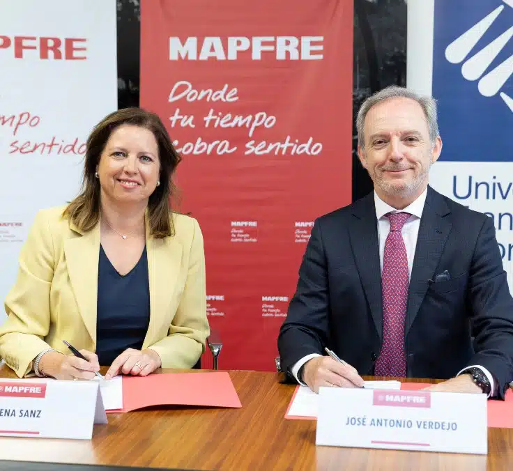La Universidad Francisco de Vitoria y Mapfre estrechan su relación con un convenio de colaboración