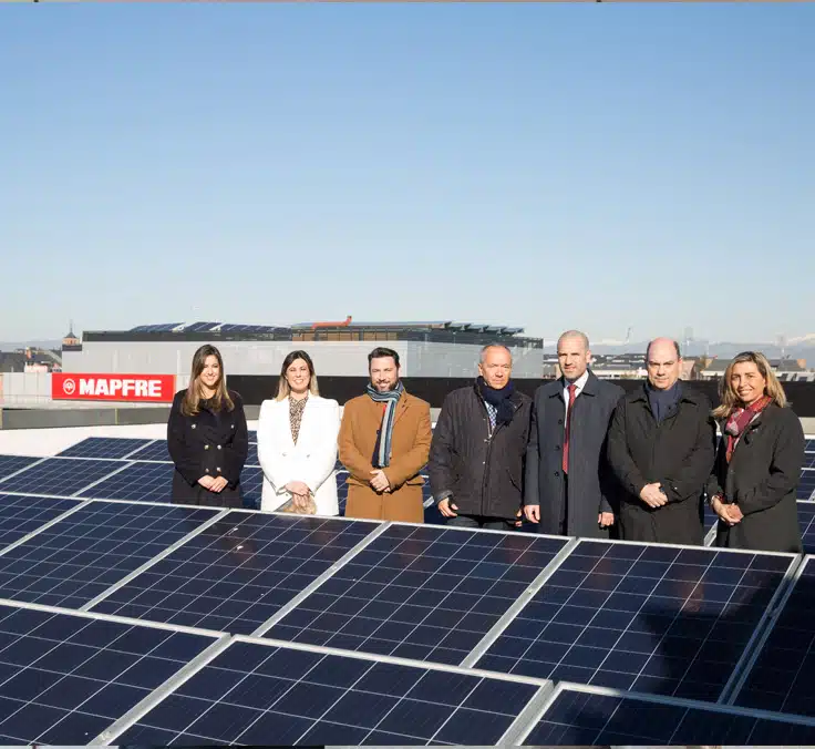El alcalde de Majadahonda visita la sede de Mapfre