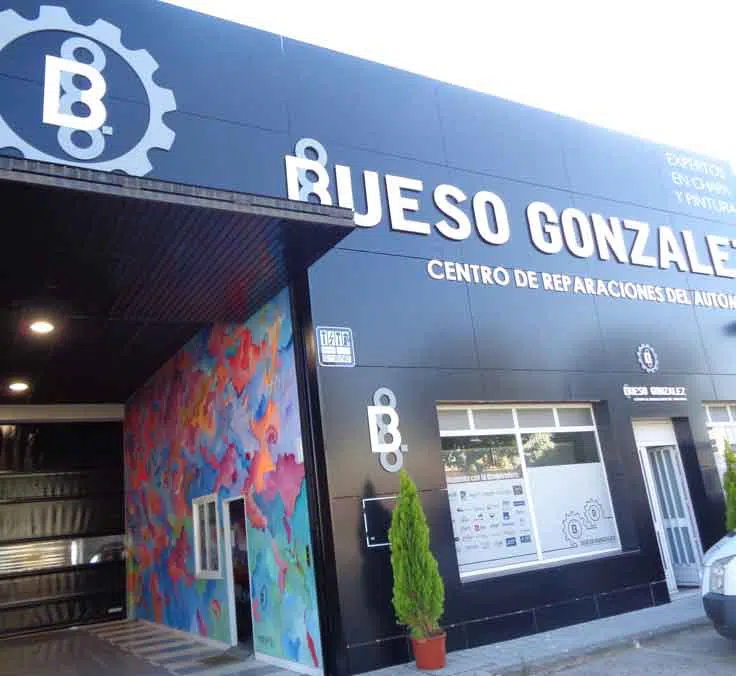 Bueso González, centro de reparación del automóvil, obtiene su certificación de talleres TQ CESVIMAP
