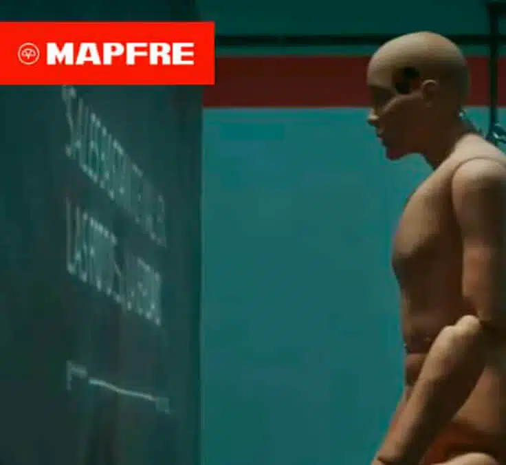 Mapfre lanza una impactante campaña para concienciar sobre el efecto de las redes sociales en la salud mental