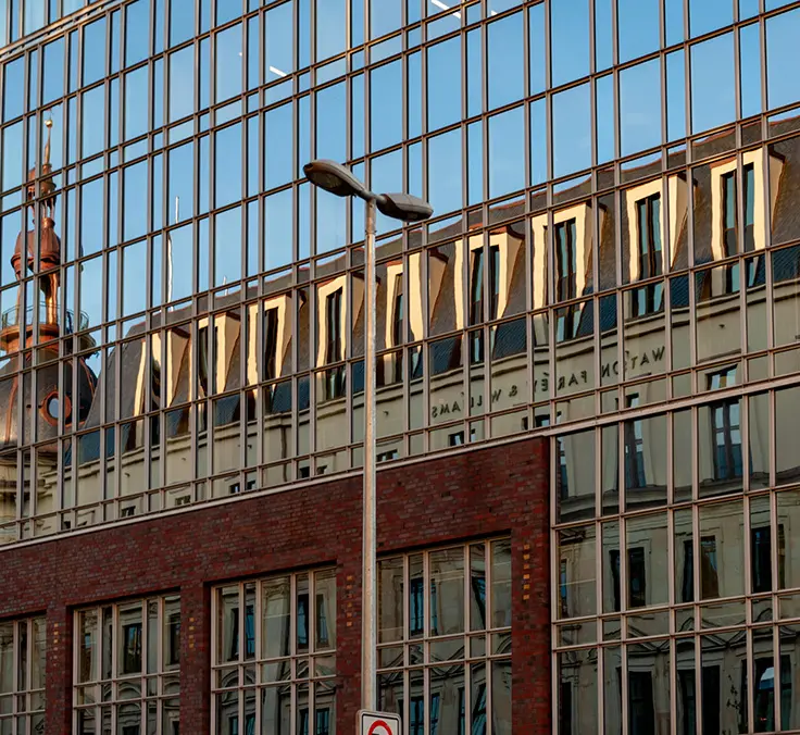 Mapfre and GLL real estate mutual fund invests 50 million euros in two prime office buildings in Paris and Hamburg