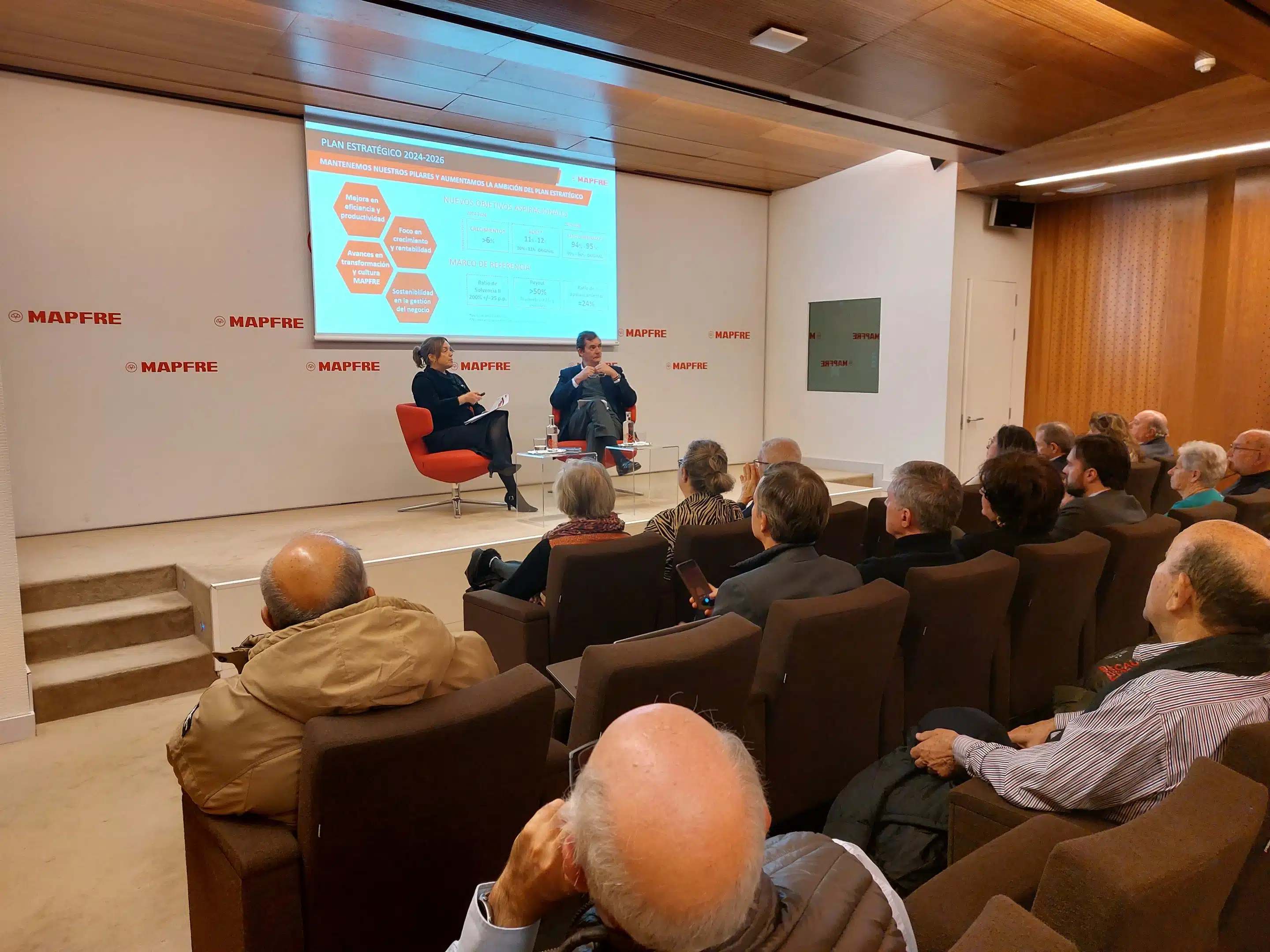 Encuentro con accionistas