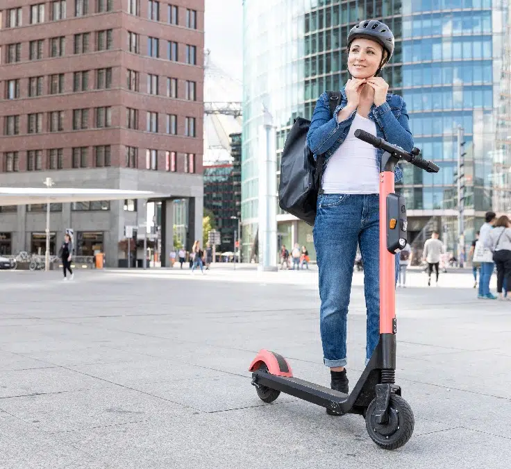 Seguridad a dos ruedas: el prototipo de CESVIMAP que reduce los daños en accidentes con patinete eléctrico