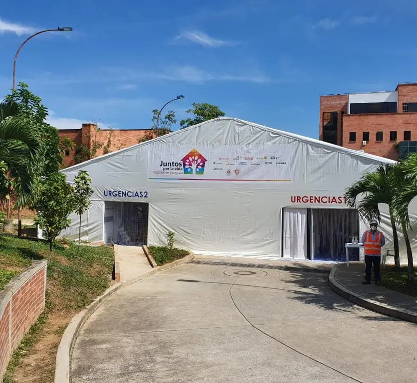 La Fundación participa en la construcción de un hospital de campaña en Colombia