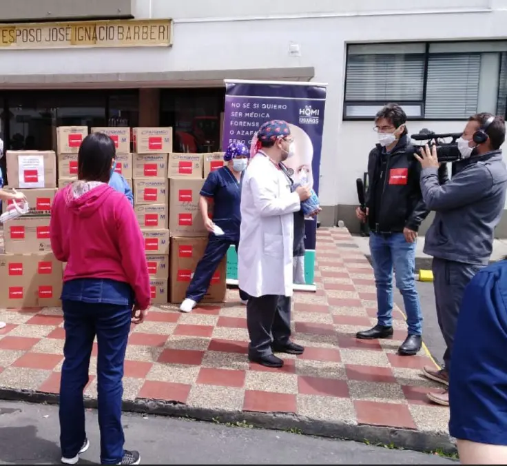 320 funcionários da Colômbia doaram 11 mil euros para combater a pandemia