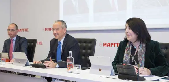 mapfre-accionistas-politica-dividendo-586x285-1 Acuerdo con Puy du Fou para el proyecto de un parque temático en Toledo